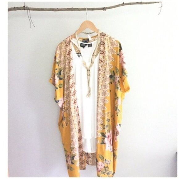 𝅺BOHO Yellow Floral Print Kimono - Picture 4 of 8